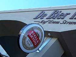De Biers Lounge Bar - Grafton Accommodation 0