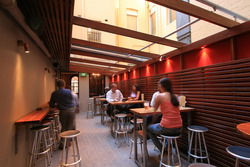 Edinburgh Castle Hotel - Grafton Accommodation 2