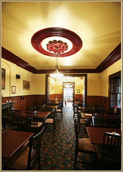 Macquarie Arms Hotel - Grafton Accommodation 2