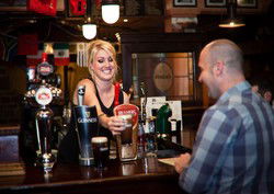 PJ O'Brien's Irish Pub - Grafton Accommodation 3