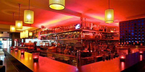 The Social Bar & Restaurant - Grafton Accommodation 2