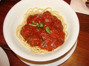 Annies Pizza & Restaurant - Grafton Accommodation 5