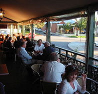 Paddy Maguire's Pub - Grafton Accommodation