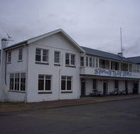 Spring Bay Hotel - Grafton Accommodation