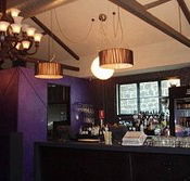 White Charlie - Restaurant Bar  Lounge - Grafton Accommodation