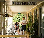 Alexandra's New Orleans Cafe And Bar - Grafton Accommodation 1