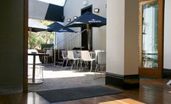 The Dolphin Hotel - Grafton Accommodation 2