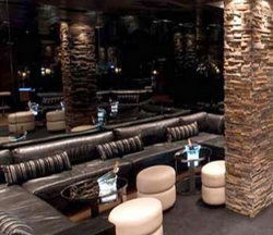 Hugos Lounge - Grafton Accommodation 2