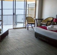 The Beachcomber Hotel - Grafton Accommodation