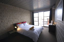 St Kilda Beach House - Grafton Accommodation 0