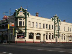 Kariah VIC Grafton Accommodation