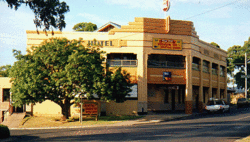Royal Hotel Drouin - Grafton Accommodation