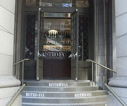 Bistro Fax - Grafton Accommodation 3