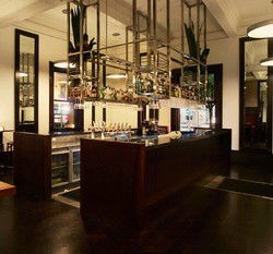 Quay Bar - Grafton Accommodation 3