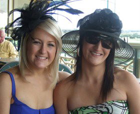 Goulburn And District Racing Club - Grafton Accommodation 1