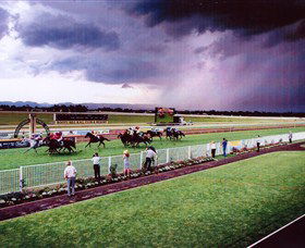Hawkesbury Race Club - Grafton Accommodation 0