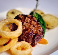 Grumpys Barefoot Bar Steak  Seafood Grill - Grafton Accommodation