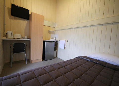 Grand Hotel (Mount Morgan) - Grafton Accommodation 1