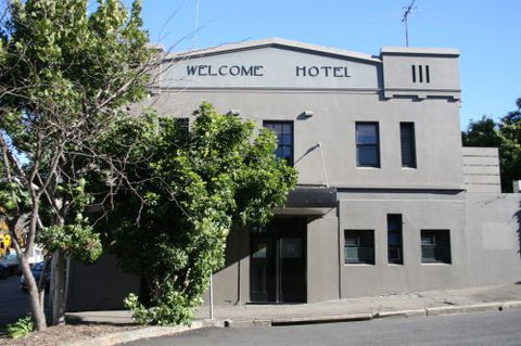 Welcome Hotel - Grafton Accommodation 0