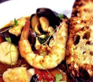 Il Perugino - Grafton Accommodation 4