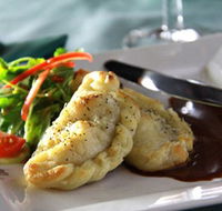 Mulligans Irish Restaurant - Grafton Accommodation