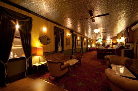 Back Bar Cocktail Lounge & Function Venue - Grafton Accommodation 2