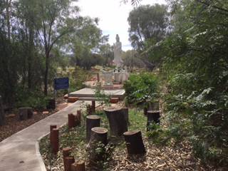 Alice Vietnamese Restaurant - Grafton Accommodation 2