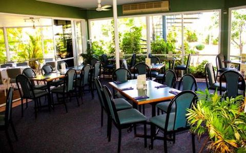 KBR’s Licensed Restaurant - Grafton Accommodation 0
