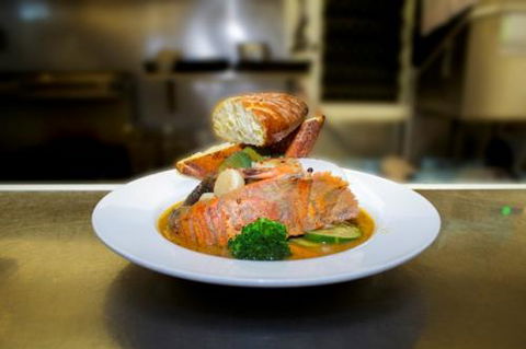 KBR’s Licensed Restaurant - Grafton Accommodation 2