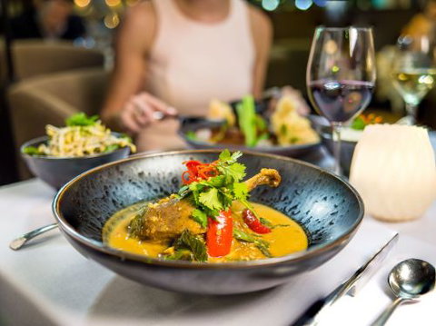 Tamarind Restaurant–Contemporary Dining - Grafton Accommodation 1