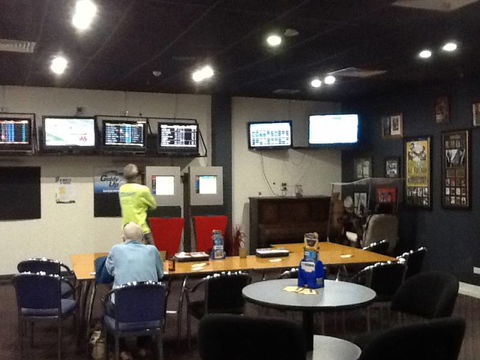 Tennant Creek Memorial Club - Grafton Accommodation 4