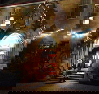 Abbey of the Roses - Christmas in July - Grafton Accommodation