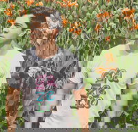 Design your own T-shirt class - Grafton Accommodation