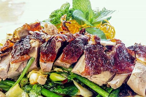 Khot Thai Restaurant - Grafton Accommodation 5