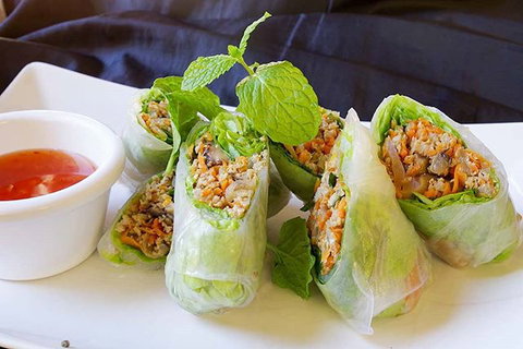 Khot Thai Restaurant - Grafton Accommodation 7