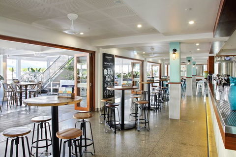 Hemingway's Brewery Port Douglas - Grafton Accommodation 4