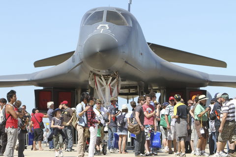 Australian International Airshow - Grafton Accommodation 0