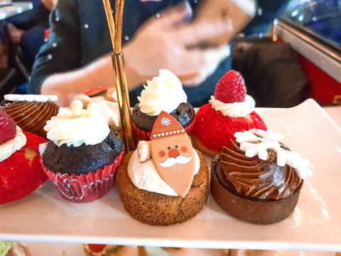 Girls Big Day Out Christmas In July - Grafton Accommodation 0