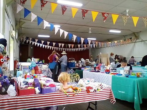 Tarago Craft, Art, Produce Seasonal (CAPS) Market - Grafton Accommodation 0