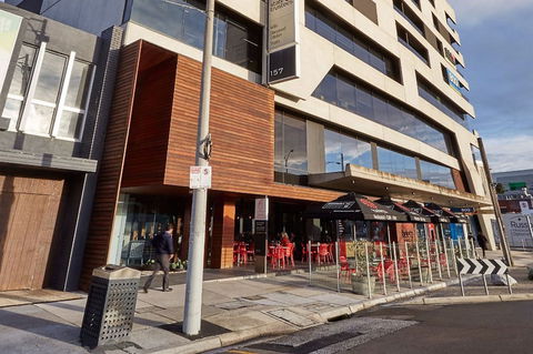 Melbourne Dandenong Central Apartment - Grafton Accommodation 1
