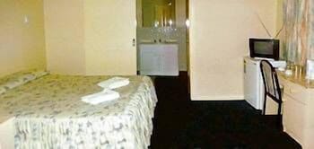 Plaza Hotel - Grafton Accommodation 3