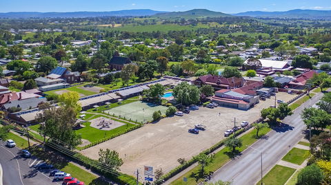 Alzburg Resort - Grafton Accommodation 2