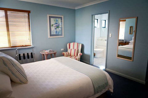 The Beach House At Bayside - Grafton Accommodation 6