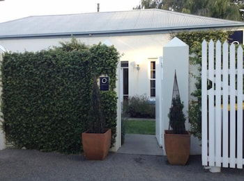 Oscars Waterfront Boutique Hotel - Grafton Accommodation 3
