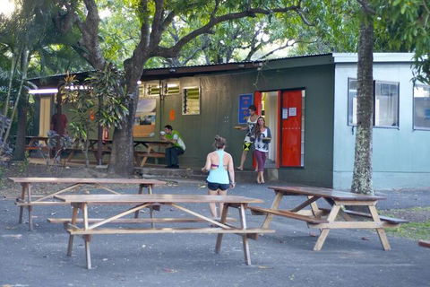 Nomads Airlie Beach - Grafton Accommodation 1