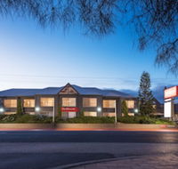 Bellevue on the Lakes - Grafton Accommodation