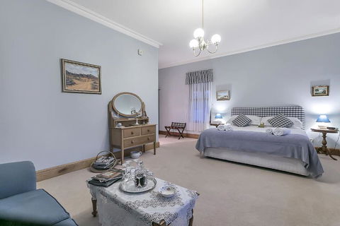 Abbotsford Country House - Grafton Accommodation 6
