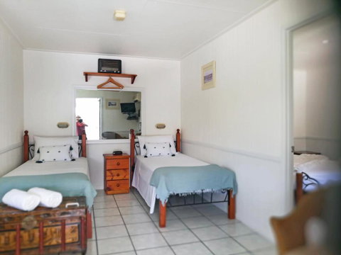 Chillagoe Cabins & Tours - Grafton Accommodation 4