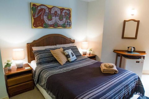 Ruskin House - Grafton Accommodation 7