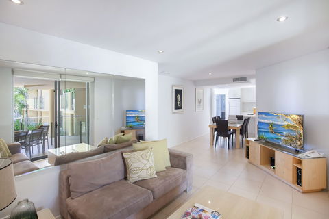 Maison Noosa Beachfront Resort - Grafton Accommodation 6